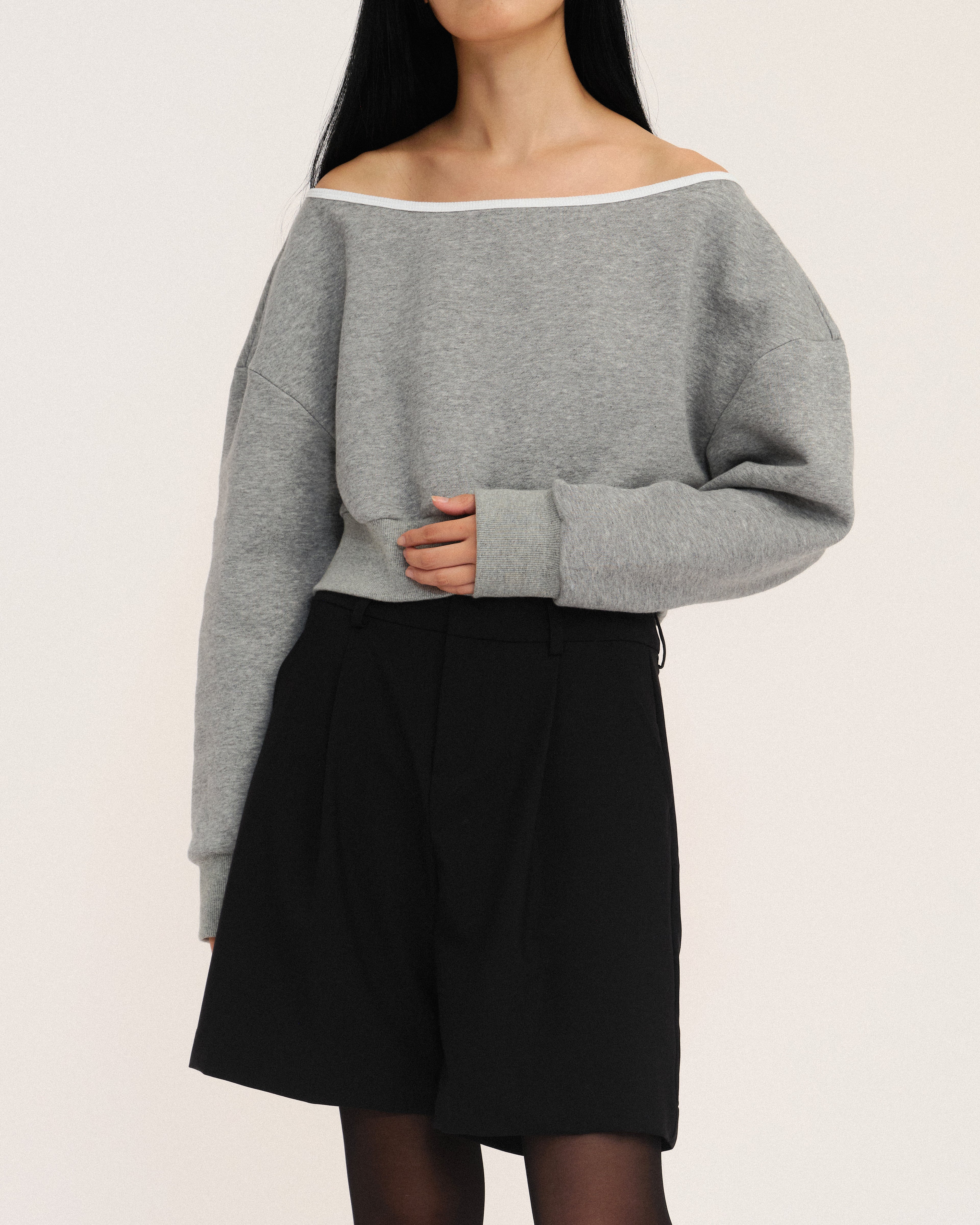 Naive Boat Neck Sweatshirt