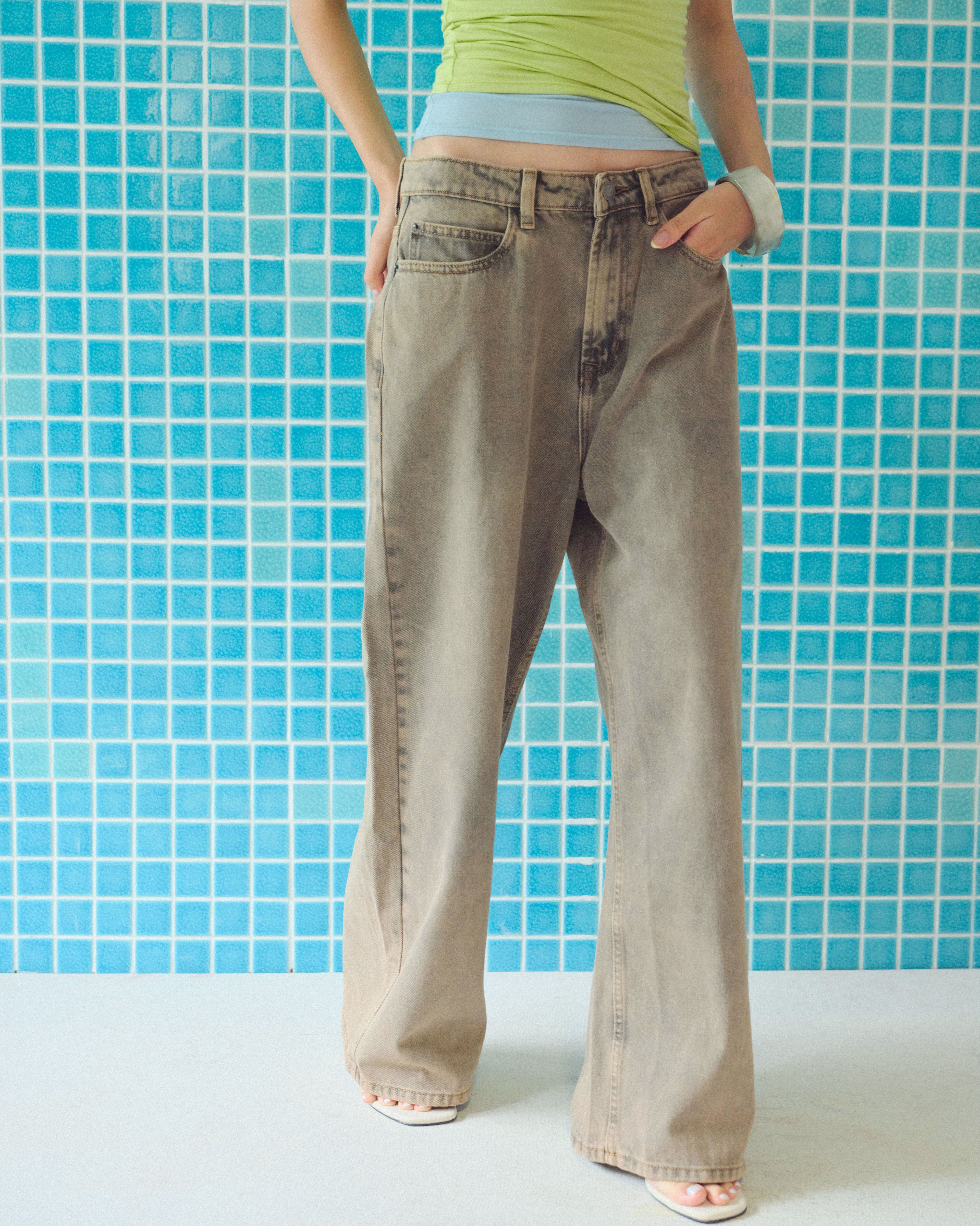 Arizona Wide Leg Jeans