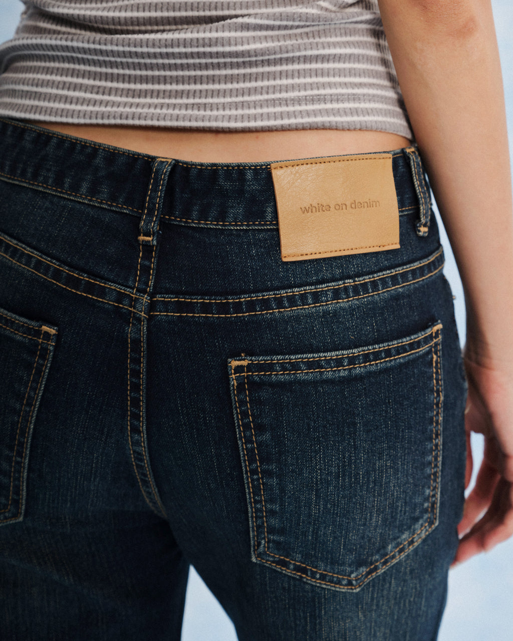 Low-rise Flare Jeans