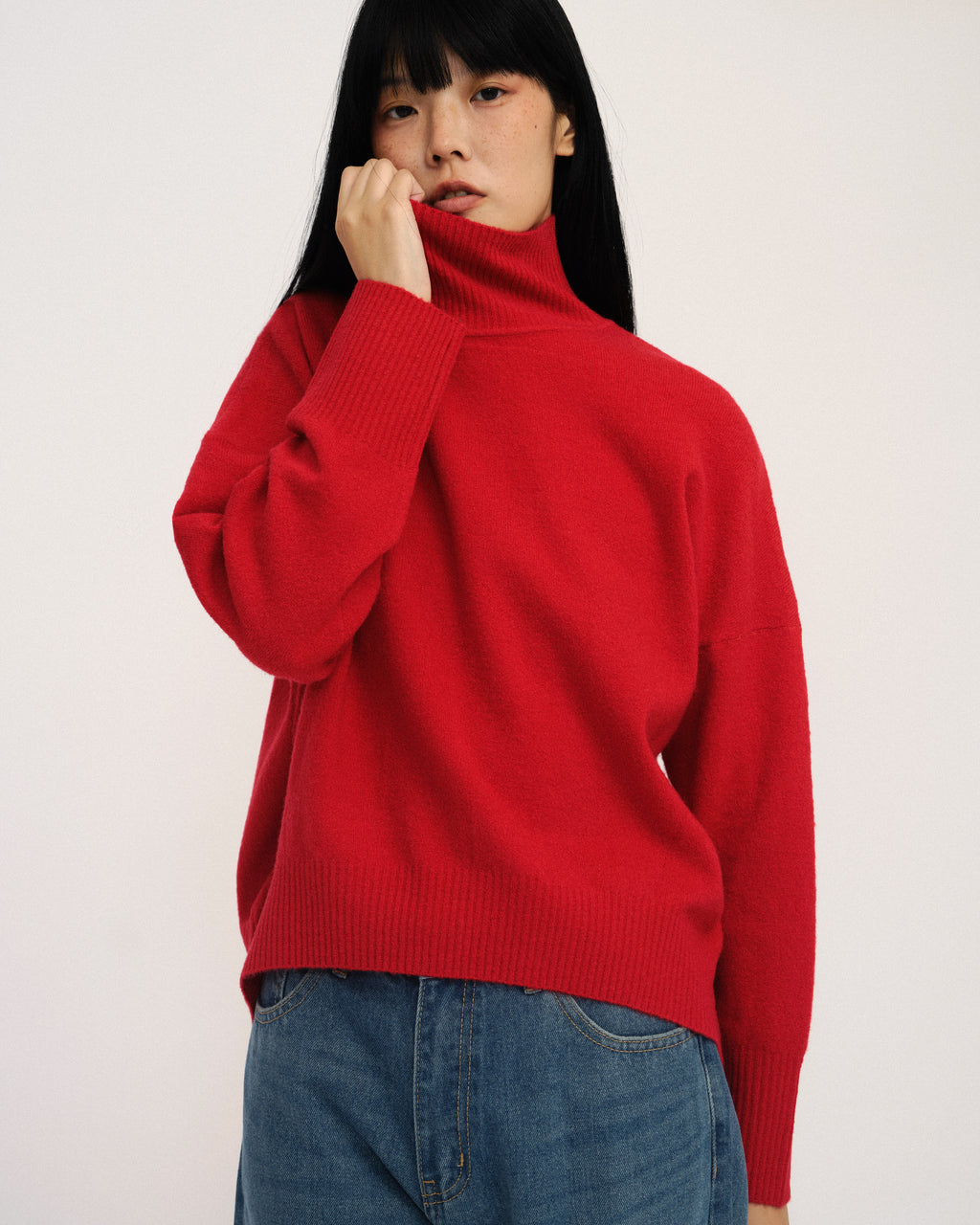 Nest Turtle Neck Knit Top