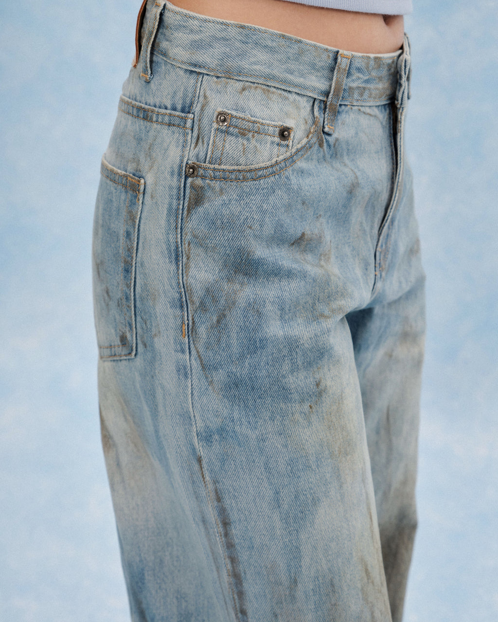 No Cap Varnish Jeans