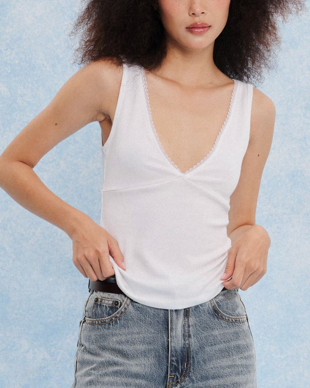 Lace Pop V-line Tanktop
