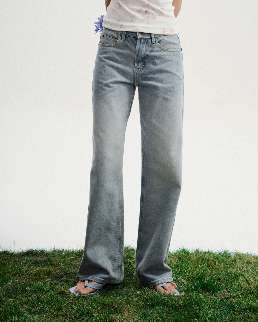 SS26 Low-rise Wide Leg Jeans