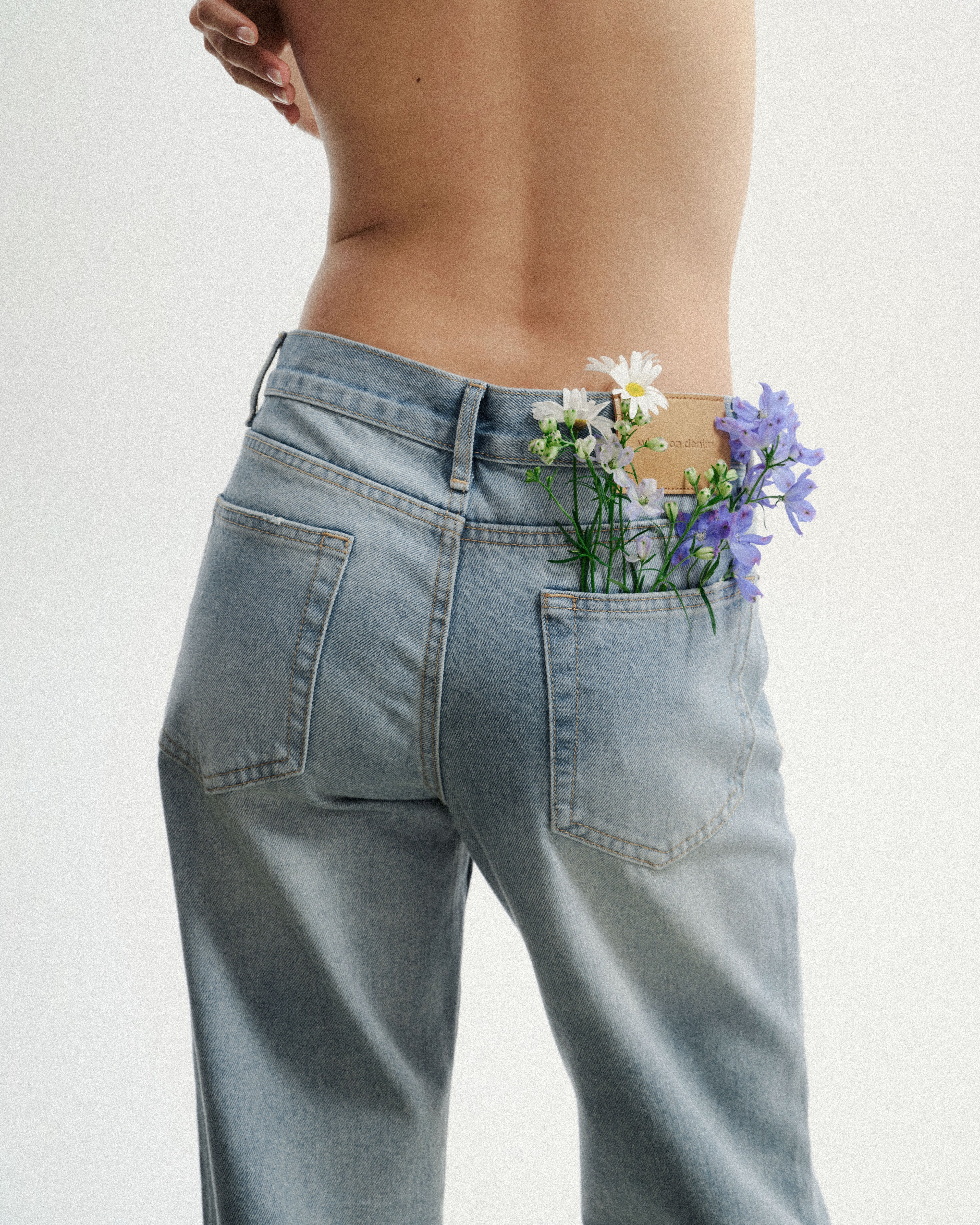 SS26 Low-rise Wide Leg Jeans