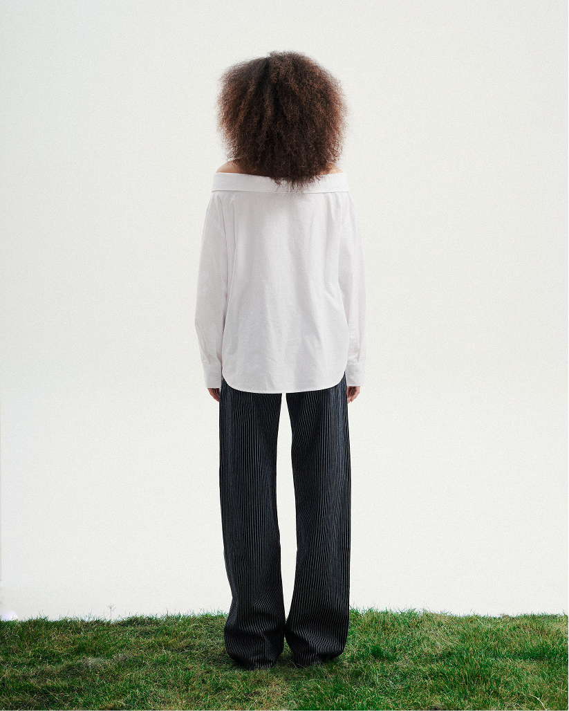 Floré Off-shoulder Shirt